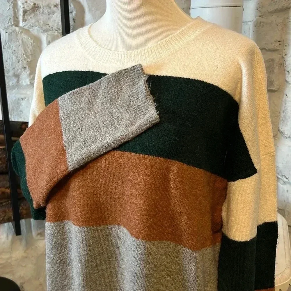 Andree by Unit | Color Block Stripe Sweater